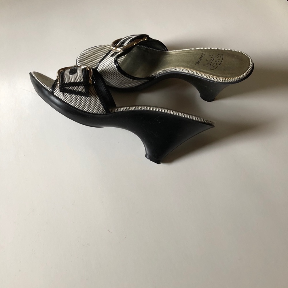 Joan & David Sz 6.5 wedge open toe